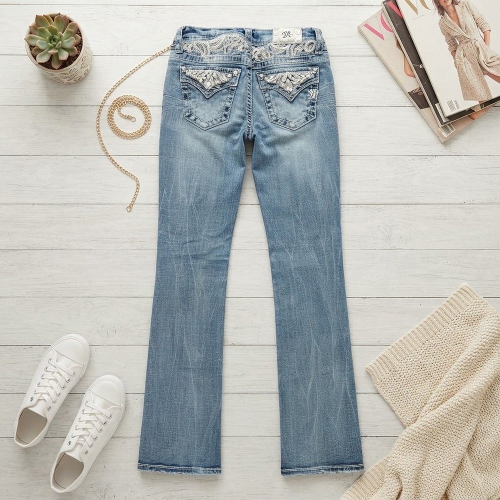 Miss Me Mid Rise Bootcut Jeans 25 Medium Wash Embellished Paisley E3520B3L